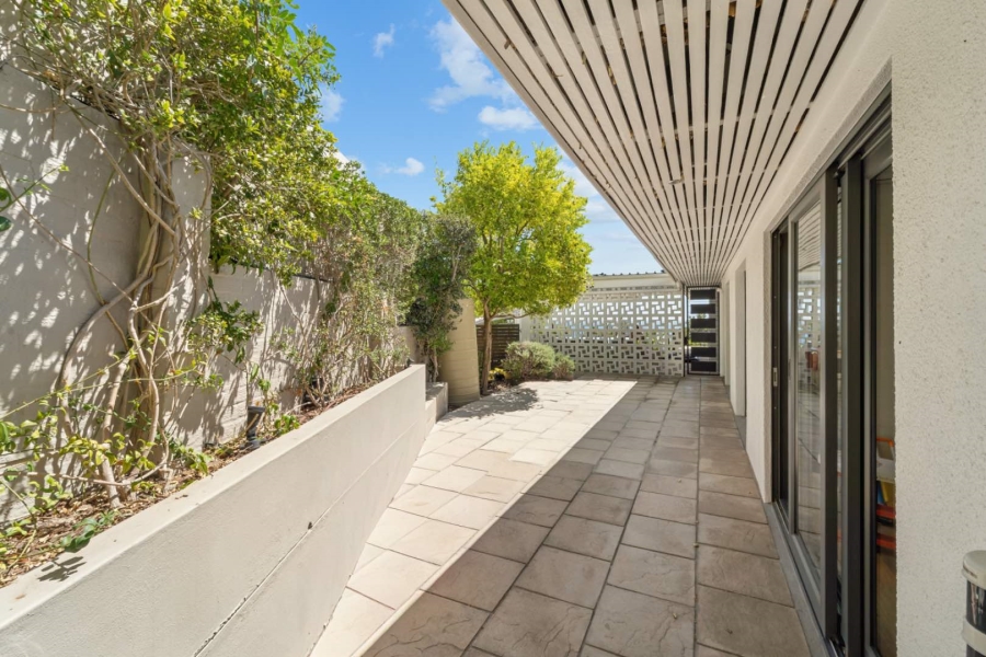 5 Bedroom Property for Sale in Camps Bay Western Cape